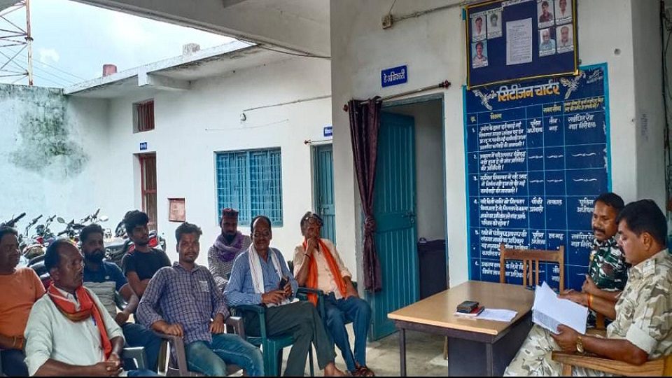 डिंडौरी: अमरपुर पुलिस चौकी में हुई शांति समिति की बैठक…